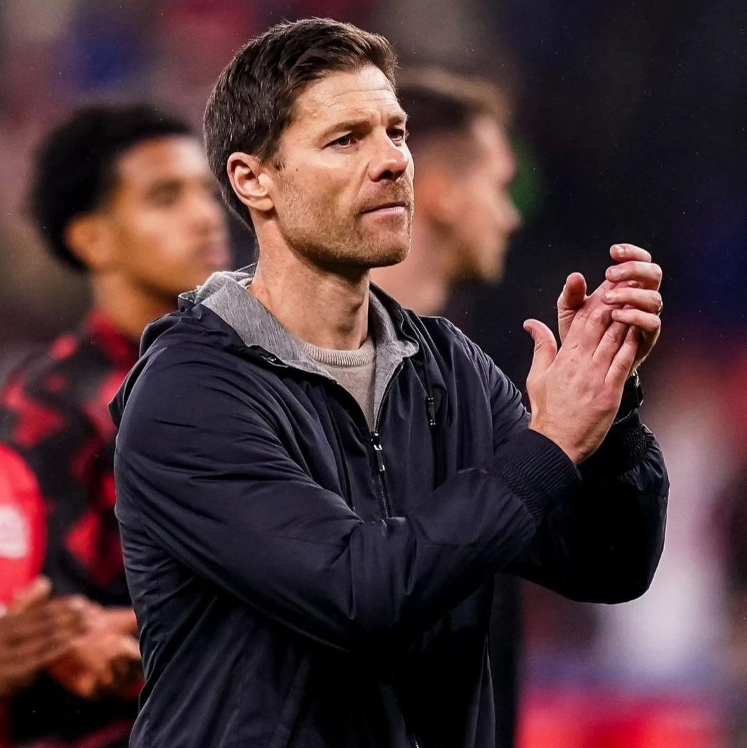 包含德国杯转会期再迎强敌，利物浦主帅复盘，主帅态度：气氛紧张，资深球员宣示担当的词条