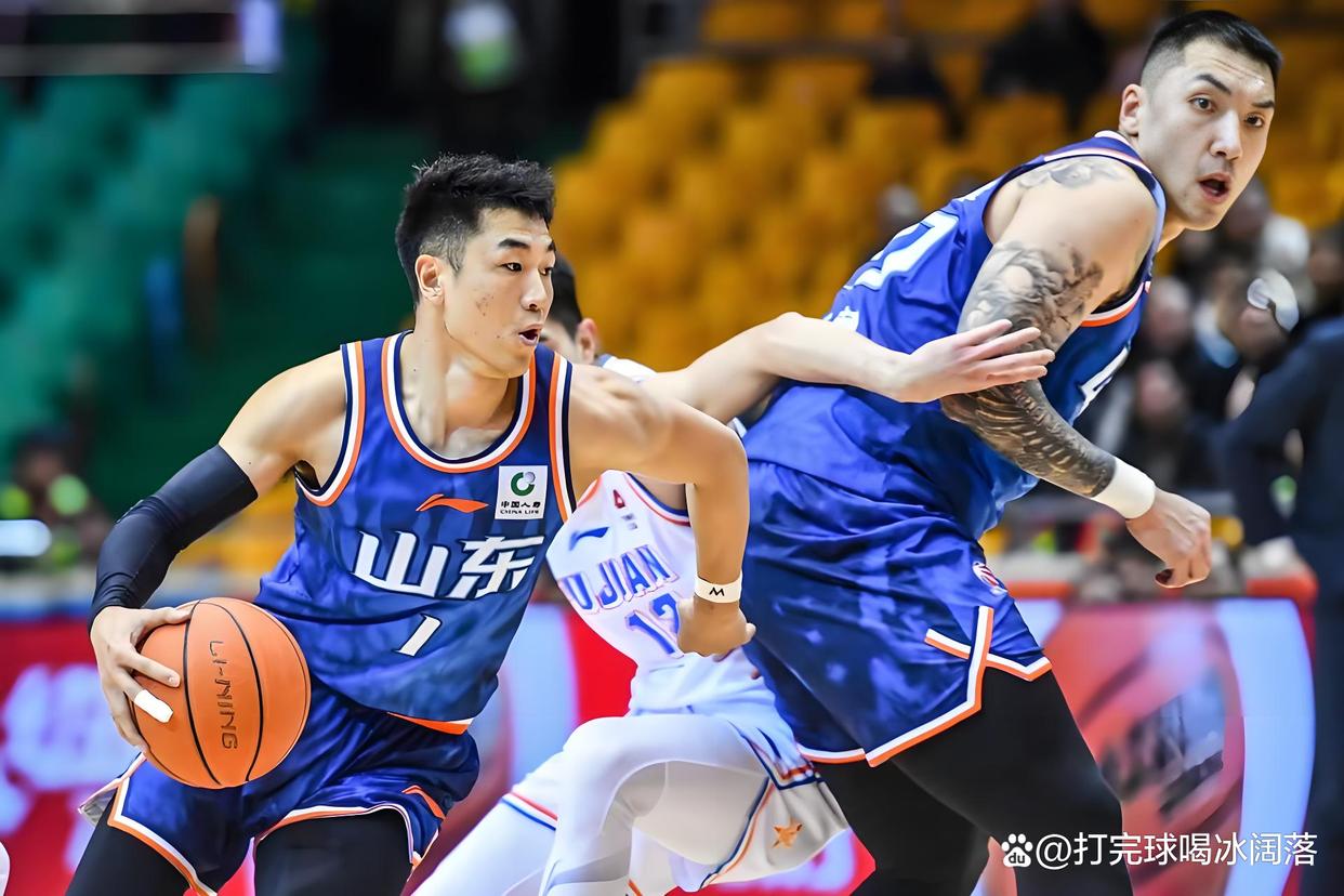 包含北京国安迎CBA季后赛关键赛，赛前更衣室发声，目标明确，团队化学反应显著的词条九游游戏中心